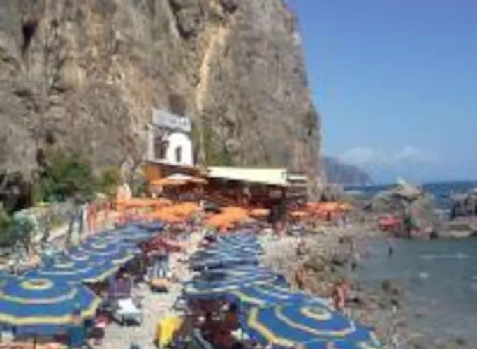 & Duoglio - Seaview بيت ضيافة 3*